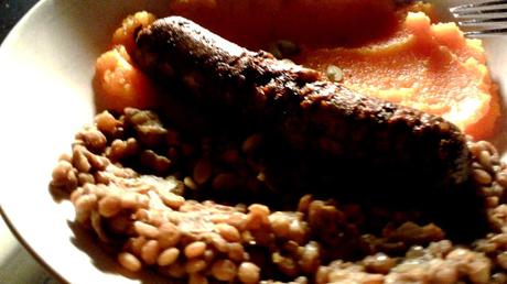 Purée de courge, lentilles vertes, saucisse  forestière végétale