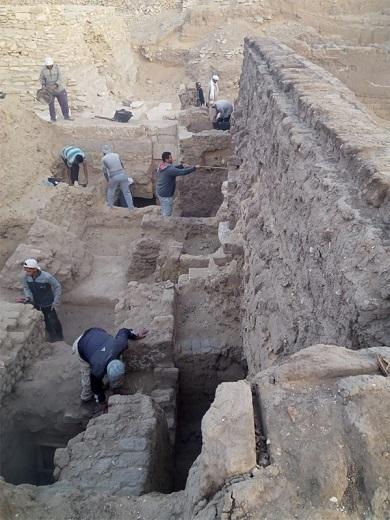 Mise au jour du temple funéraire de la reine Néarit à Saqqarah ainsi que de nombreuses autres découvertes majeures