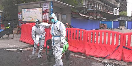 Pandémie de covid-19 : plus de 2 millions de décès et une poignée de néo-négationnistes Pandémie de covid-19 : plus de 2 millions de décès et une poignée de néo-négationnistes