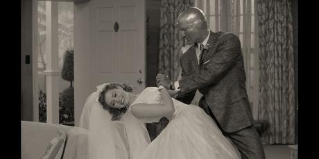 Critique WandaVision Saison 1 épisodes 1 & 2 : pas besoin d’être expert.e en Marvel pour adorer