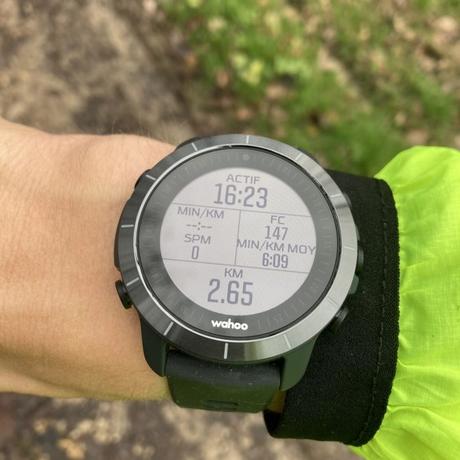 Running Wahoo Elemnt Rival