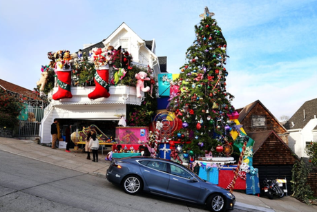 Des maisons décorées pour Noël à San Francisco