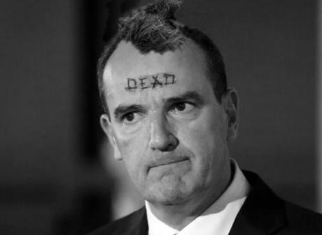 L’État manipulateur met son index partout L’État manipulateur met son index partout