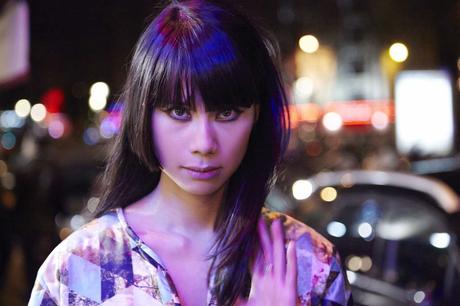 Tin remixe son single Heroes In a Frame