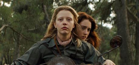 Premier clip VO pour Mayday de Karen Cinorre