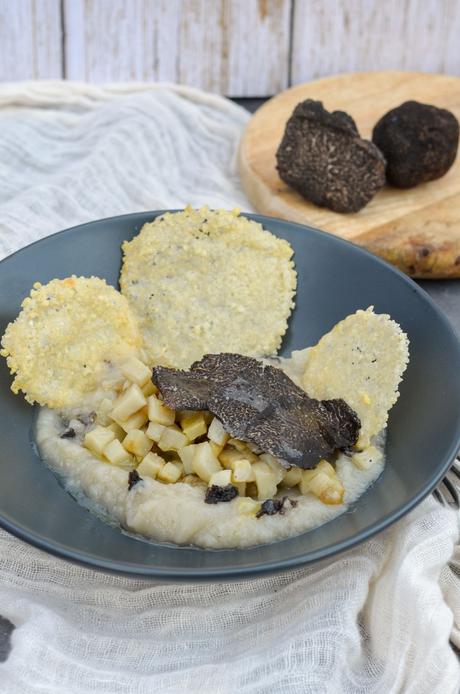 Crème de topinambours, topinambours rôtis et truffe d’hiver