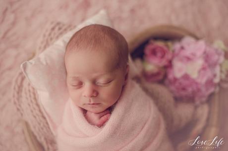 Photographe professionnelle bébé naissance Chatou Yvelines