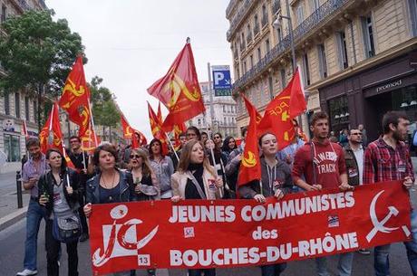 QUE PEUT-ON ENTENDRE PAR RECONQUÊTE DU PCF ?