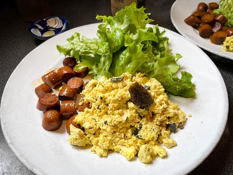 Il a osé ! – Brouillade de tofu à la truffe Il a osé ! – Brouillade de tofu à la truffe