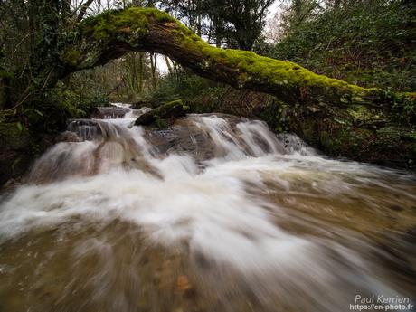 gros débit dans les ruisseaux #Bretagne #Finistère gros débit dans les ruisseaux #Bretagne #Finistère