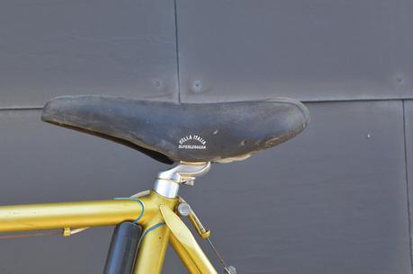 Vélo de course vintage d'occasion Le Jeune avec selle Sella Italia Superlegera Vélo de course vintage d'occasion Le Jeune avec selle Sella Italia Superlegera