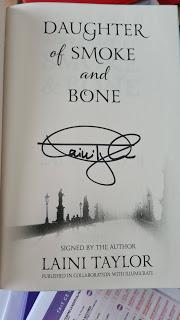 La marque des anges #1 Daughter of smoke and bone ( La fille des chimères ) de Laini Taylor