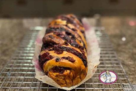 Babka aux myrtilles et cranberries Babka aux myrtilles et cranberries