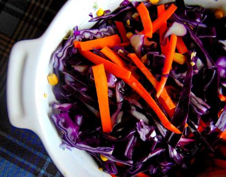 Salade de chou rouge et maïs