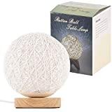 Meilleure lampe boule – Comparatif %currentmonth% %currentyear% AEUWIER Lampe de Table de, Rotin Lumière de Nuit, veilleuse LED avec boule sphérique en rotin en osier tricoté à la main et chargeur USB pour chambre à coucher, salon, salle à café(blanc)