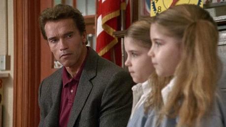 Un-flic-à-la-maternelle