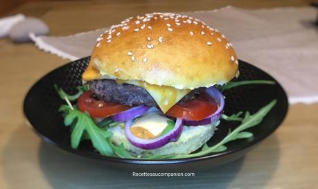 Pain hamburger maison extra moelleux recette facile au companion thermomix ou sans robot