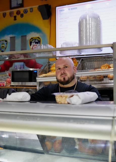 KITH sort une collaboration en hommage à Notorious B.I.G KITH sort une collaboration en hommage à Notorious B.I.G