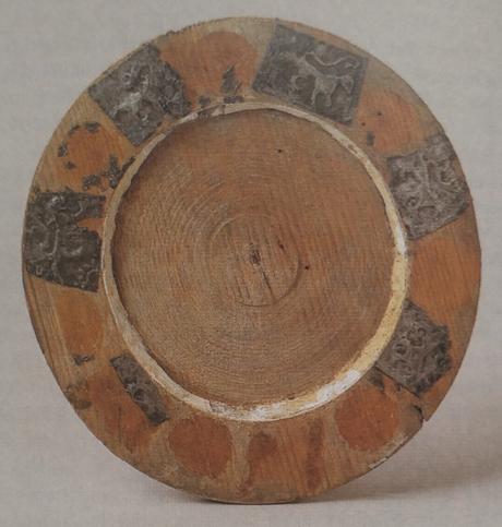 Lubeck Cadre de miroir a medaillons XVeme siecle