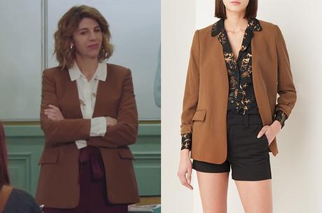 DEMAIN NOUS APPARTIENT : le blazer marron de Sandrine dans l’épisode 879