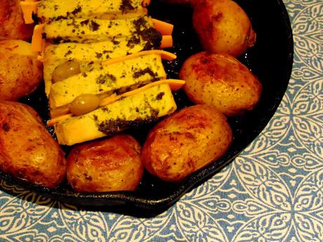 Tofu Hasselback avec petites pommes de terre
