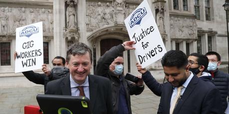 Royaume-Uni : Uber accorde le statut de travailleurs salariés à ses chauffeurs