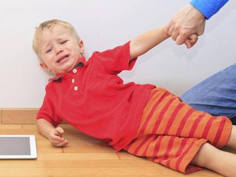 Enfant caractériel : garçon 11 ans comportement