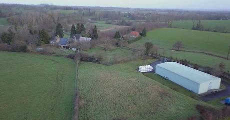 Le Village Normand (freinant?) Elon Musk Le Village Normand (freinant?) Elon Musk