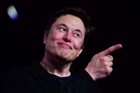Le Village Normand (freinant?) Elon Musk Le Village Normand (freinant?) Elon Musk