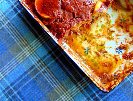 Lasagne de courge au tempeh, au frauxmage à la crème de cajou et au pesto