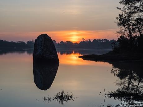 fin de nuit sur le #menhir de Penglaouic #Loctudy #Bretagne #Finistère