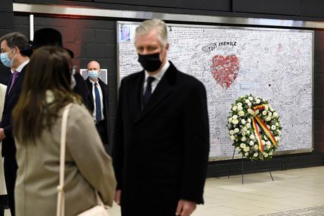 La Belgique rend hommage aux victimes des attentats de Bruxelles