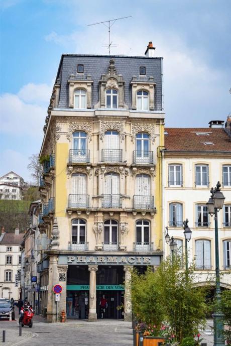 Epinal - Place des Vosges © French Moments