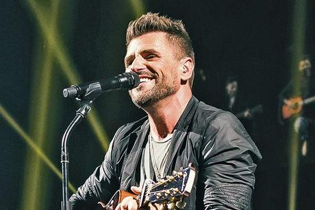 Le Point Faible de la Parité Le Point Faible de la Parité