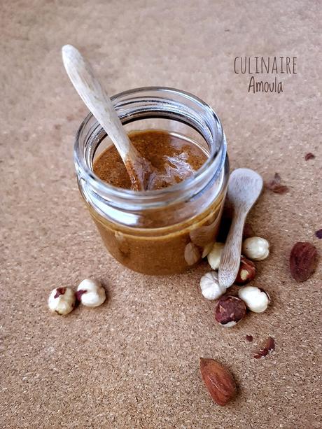 Pâte praliné aux amandes et aux noisettes Pâte praliné aux amandes et aux noisettes