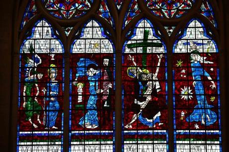 Détail du vitrail du transept nord © French Moments