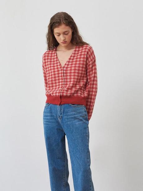 DEMAIN NOUS APPARTIENT : le pull à carreaux de Louise dans l’épisode 892