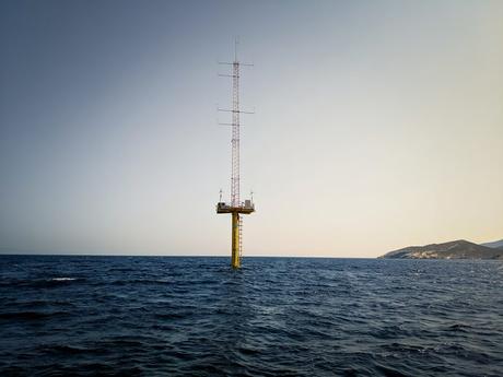 mât de flotteur énergie éolienne offshore, océan