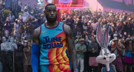 SPACE JAM : NOUVELLE ÈRE La Tune Squad est de retour sur le terrain avec LeBron James 