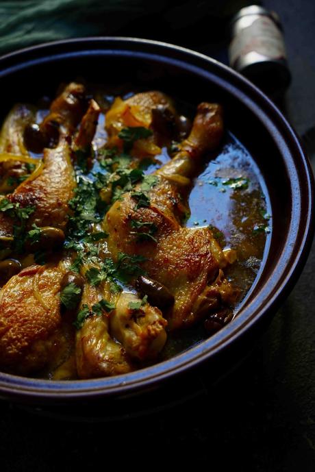 tajine olives et citron confit tajine de poulet , plat reconfortant , plat familial