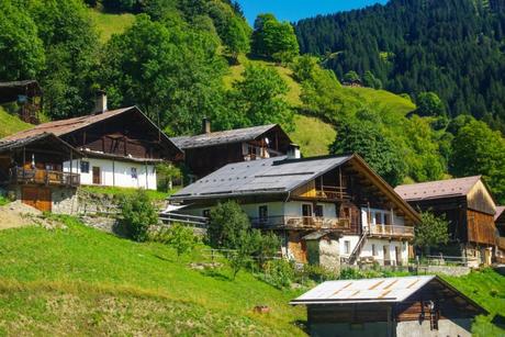 Les chalets du village de Boudin © French Moments