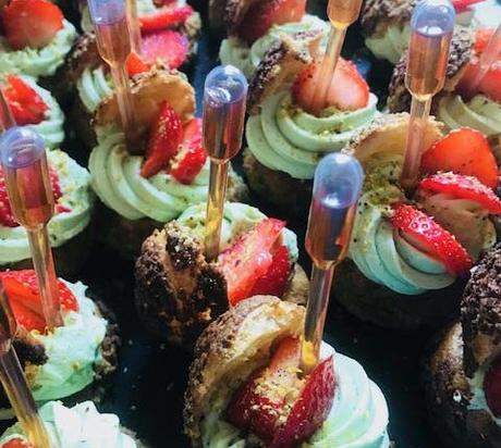 Les Choux pistache et fraise Les Choux pistache et fraise