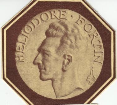 1935 Heliodore Fortin Stele Cimetiere de Pantin Madaillon