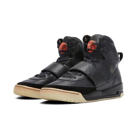 Un prototype de YEEZY est en vente pour plus d’un millions de dollars Un prototype de YEEZY est en vente pour plus d’un millions de dollars