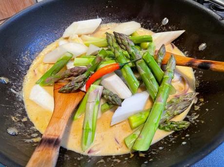 Thaï Spirit – Curry d’asperges au lait de coco