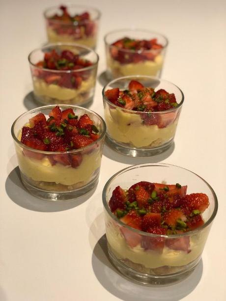 Tarte au fraises déstructurées en verrines (version classique et version thermomix)