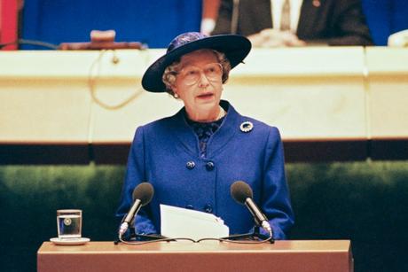 La reine Elizabeth II en France - Parlement européen de Strasbourg © Communautés Européennes 1992 - Source / PE