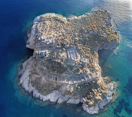 Une ville antique sur un îlot grec révèle des secrets fascinants dans une nouvelle fouille
