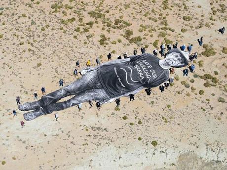 Nouveau de l'artiste français JR 