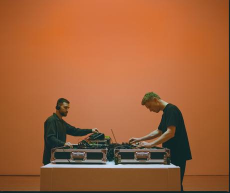 Bicep ‘ Isles (Deluxe) Bicep ‘ Isles (Deluxe)